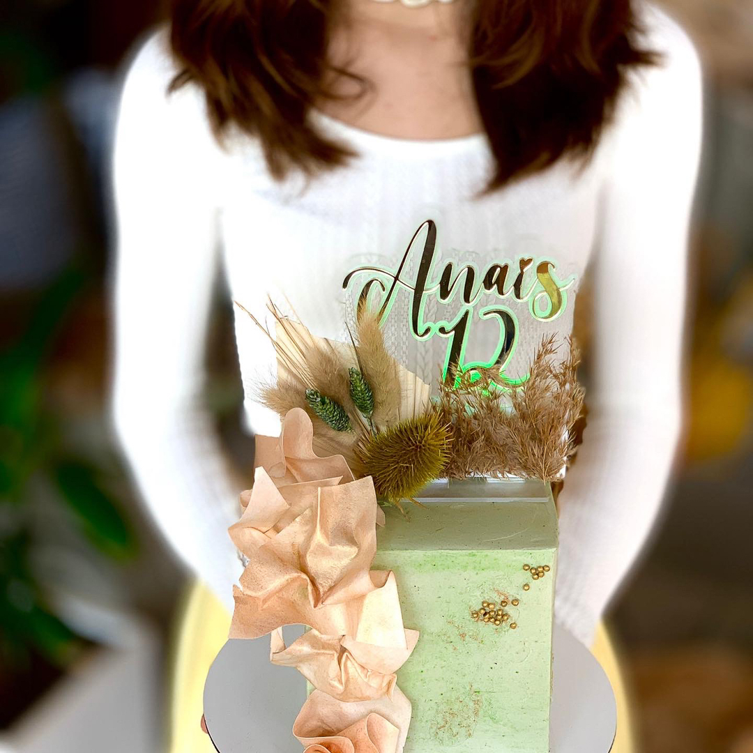 Nombre con Numero Iluminado